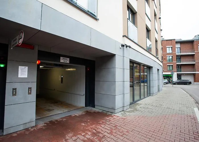 Centrum Sunny Lwowska 10 *