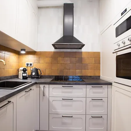 Centrum Sunny Lwowska 10 Apartment *
