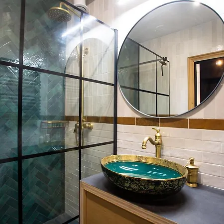 Centrum Sunny Lwowska 10 *